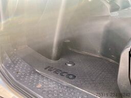 IVECO AD320S46 8x2| MKG 26,40m Dachdecker/Montagekran