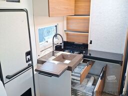 BÜRSTNER Signature SFT 7.1 Combi 6 E, Markise