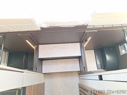 BÜRSTNER Signature SFT 7.1 Combi 6 E, Markise