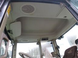 John Deere John Deere 6115 M  aus 1 Hand Klima Druckluft