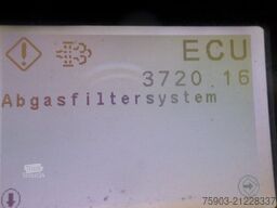 John Deere John Deere 6115 M  aus 1 Hand Klima Druckluft