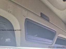 Mercedes-Benz 1840 Actros, 3x vorhanden, identisch