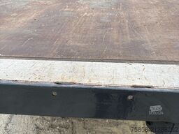 Krone 7,82m BDF Baustoff Zurringe Kranbar