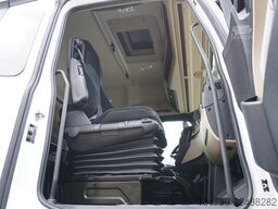 Mercedes-Benz Actros 2540 6x2 / 40 tho. km! / 5-seater