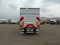 DAF CF 65.220 + LIFT