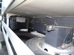 Volvo FE 260 + THERMO KING + DHOLLANDIA LOADLIFT