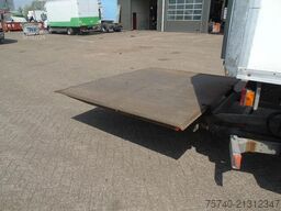 Iveco Stralis 360 + THERMO KING T600R + EURO 6 + 3T LIFT