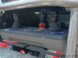Isuzu Oil&Steel Snake 2413 Plus - 23,5m, 250kg