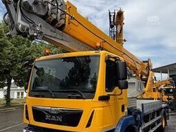 Böcker K 44 / 4000 auf MAN TGM 18.290 | mehrfach verfügbar | Funk | TÜV-UVV