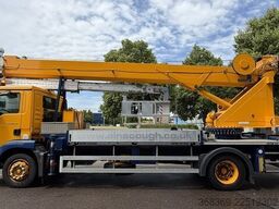 Böcker K 44 / 4000 auf MAN TGM 18.290 | mehrfach verfügbar | Funk | TÜV-UVV