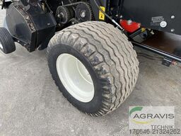 New Holland BR 7070 EC