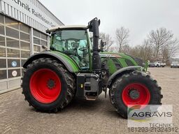 Fendt 718 VARIO S4