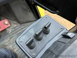 Hyster H12XM-6