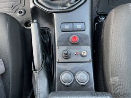 Toyota HiLux 2.4 D-4D-F Xtra Cab Cool Comfort Airco Tr...