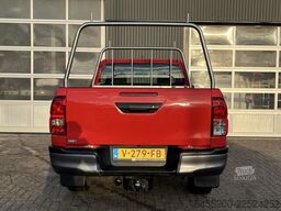 Toyota HiLux 2.4 D-4D-F Xtra Cab Cool Comfort Airco Tr...