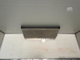 MERCEDES-BENZ MB 822L Iso-Koffer mit Heizung und Lbw.
