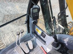 JCB JS 220 LC