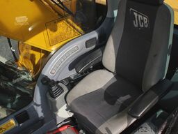 JCB JS 220 LC