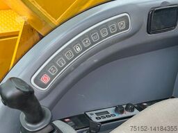 JCB JS 220 LC