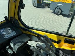 Hyster H 5.5 XM // Full cabin // Only 6135 hour