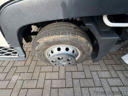 NISSAN NT500 56.15 Koffer mit LBW*Ahk*nur 34.800 km *