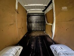 IVECO Daily 50C18 Kastenwagen *Navi*Ahk**