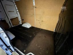 IVECO Daily 50C18 Kastenwagen *Navi*Ahk**