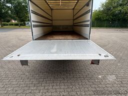 IVECO Daily 72C18 Hi Matic Koffer mit Ladebordwand
