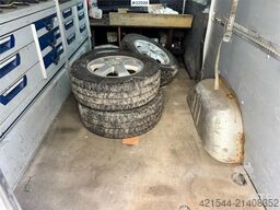 Mercedes-Benz Sprinter 319 with interior and 2 sets of tires