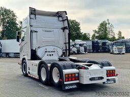 Scania R530 V8 NGS Highline 6x2 - Show truck - BUFFL i...