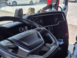 Iveco S WAY 570