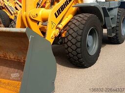 LIEBHERR L 524 kein 514 528 526 538 TOP - original Lack
