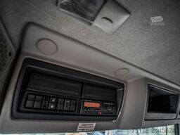 RENAULT D12 210 DXI + DHOLLANDIA