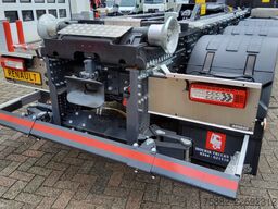 Renault C520 P8x4-4 TRIDEM ROAD 13 LITER + HIAB Z-KRAAN...