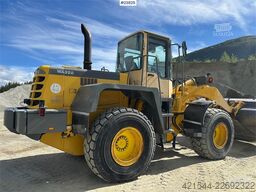 Komatsu WA320-3H wheel loader for sale as partial repair p
