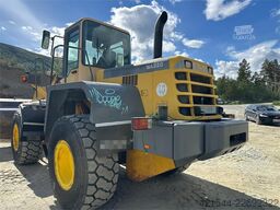 Komatsu WA320-3H wheel loader for sale as partial repair p