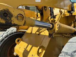 Komatsu WA320-3H wheel loader for sale as partial repair p