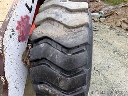 O&K L20i wheel loader with bucket. Repair object