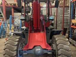 Taian TL2500 Wheel Loader w/ 2 Buckets and Pallet Forks