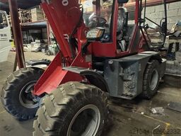 Taian TL2500 Wheel Loader w/ 2 Buckets and Pallet Forks