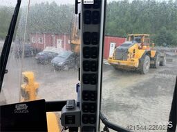 Volvo L220H wheel loader w/ lever control, bucket and sc