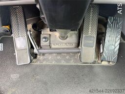 Volvo L220H wheel loader w/ lever control, bucket and sc