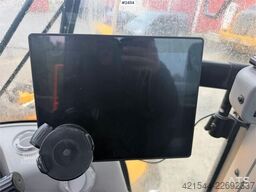 Volvo L220H wheel loader w/ lever control, bucket and sc