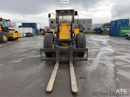 Volvo L90 wheel loader. WATCH VIDEO