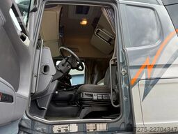 Scania R580 V8 LA 8x4/4