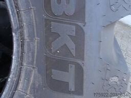 BKT 600/65 R28
