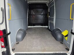 VW Crafter Kasten M+H SHZ/CAM/AHK/erst 28.560 KM