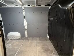 NISSAN NV400 Kasten L2H2 Klima Tempomat R-CAM AHK 2,5T