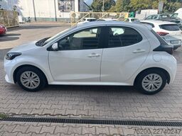 TOYOTA Yaris Basis /  12x Fahrzeuge verfügbar