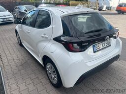 TOYOTA Yaris Basis /  12x Fahrzeuge verfügbar